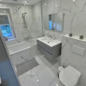 Послуги плиточника майстер по укладці плитки ціна Луцьк 3 bathrooms